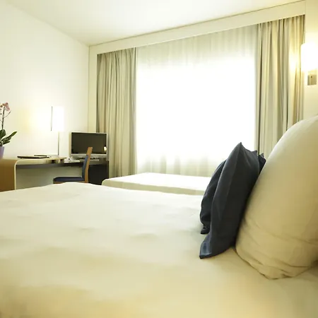 The Sydney 4*