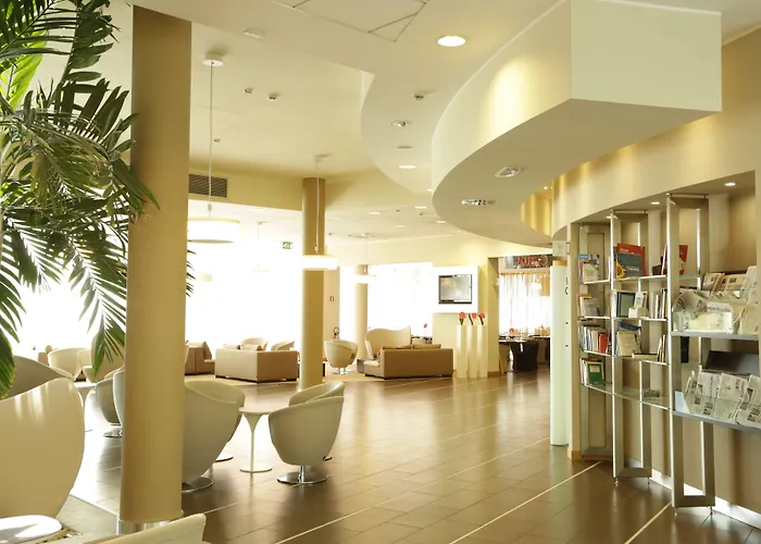 The Sydney Otel Bolonya